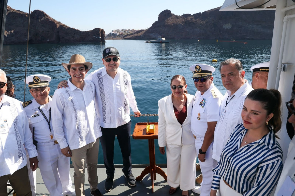 Las Noticias al Momento - Hunden barco en Guaymas - Consolida Gobernador Durazo a San Carlos como destino mundial de buceo con nuevo arrecife artificial