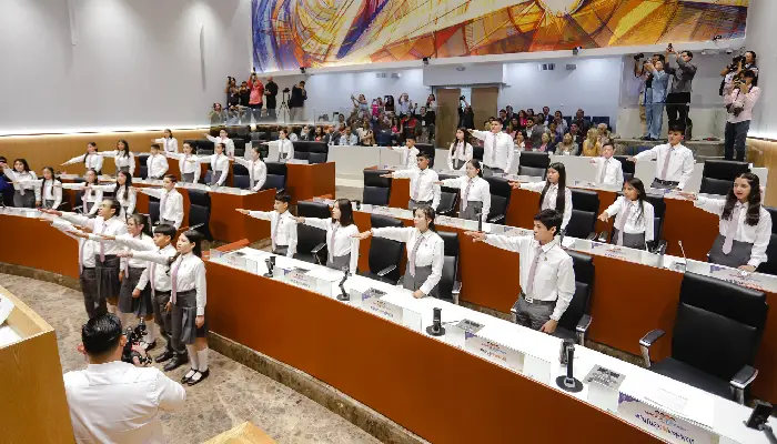 Las Noticias al Momento - https://sonoranews.tv/llama-legislatura-infantil-2025-a-las-autoridades-a-crear-entornos-escolares-seguros-y-respetuosos/