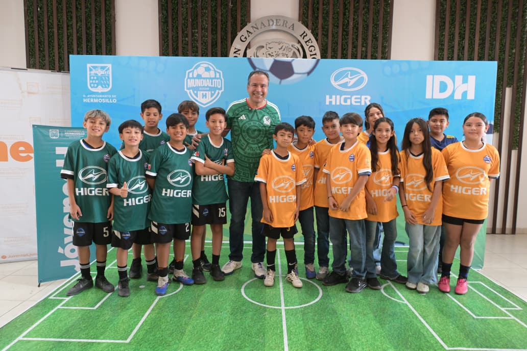 Inicia Toño Astiazarán fiesta futbolera en Hermosillo con Mundialito H