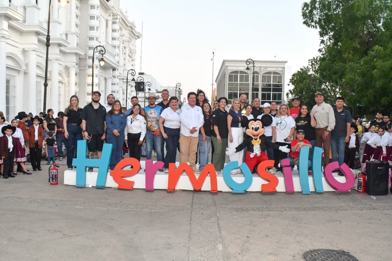 Promueve Ayuntamiento empresas del ramo turístico en la Expo Vacaciones