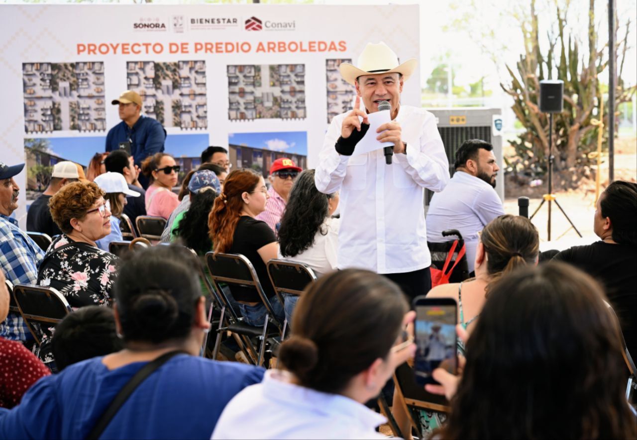 Arranca Durazo construcción de 2 mil 400 casas en Hermosillo