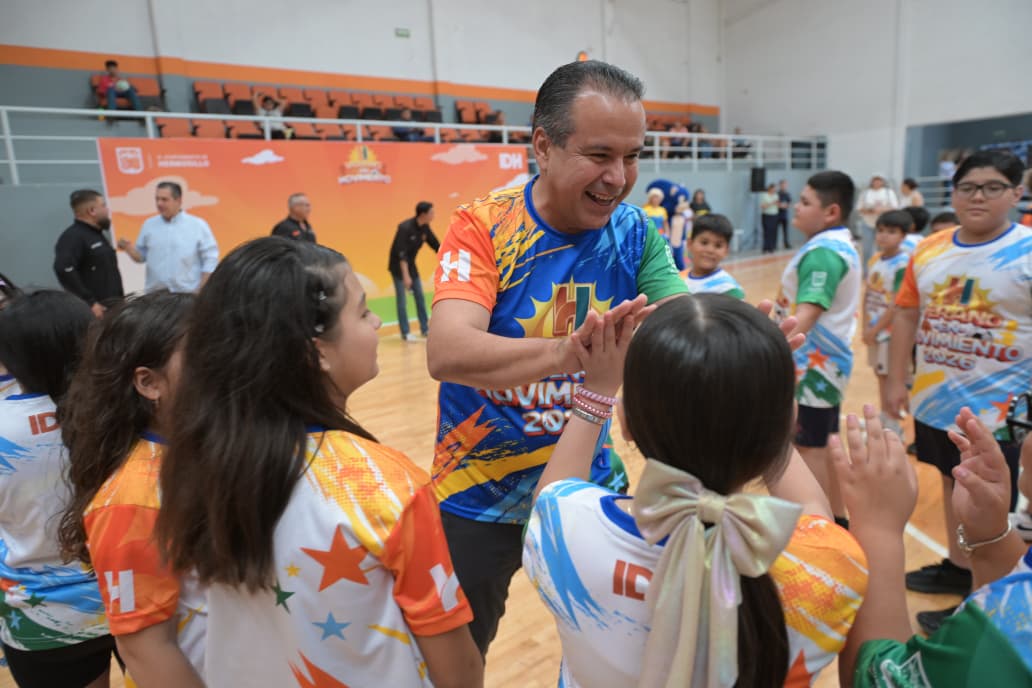 Apoya Toño Astiazarán a más de 350 menores con campamento “Verano en Movimiento”