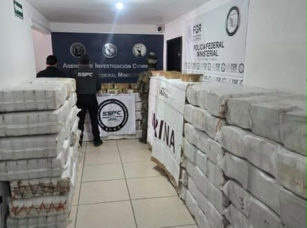 Reconocen trabajo de SSPC y FGR; aseguran más de 3 toneladas de metanfetamina en Sonora