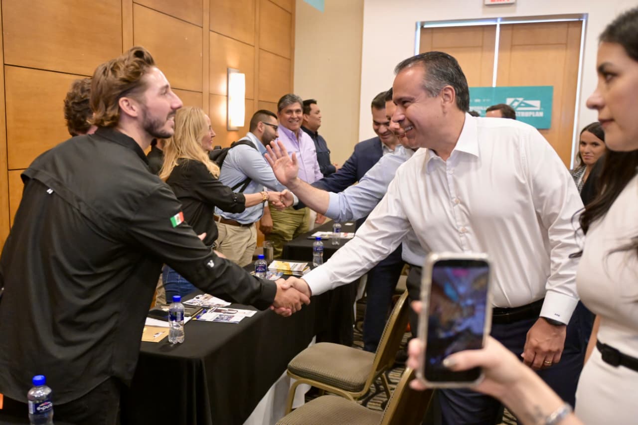 Promueve Alcalde más de 600 encuentros de negocios con Hermosillo Conecta