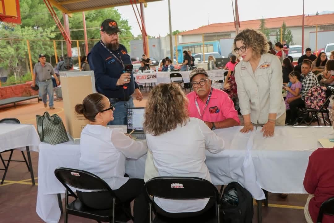 Llevan servicios y programas a cananenses durante el Día del Pueblo