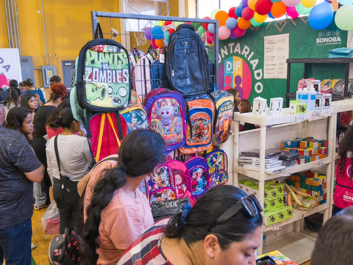 Concluye con éxito Bazar Escolar; beneficia a familias descuentos y servicios