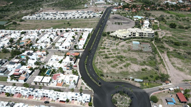Está por concluir pavimentación del Camino de los Yaquis en San Carlos