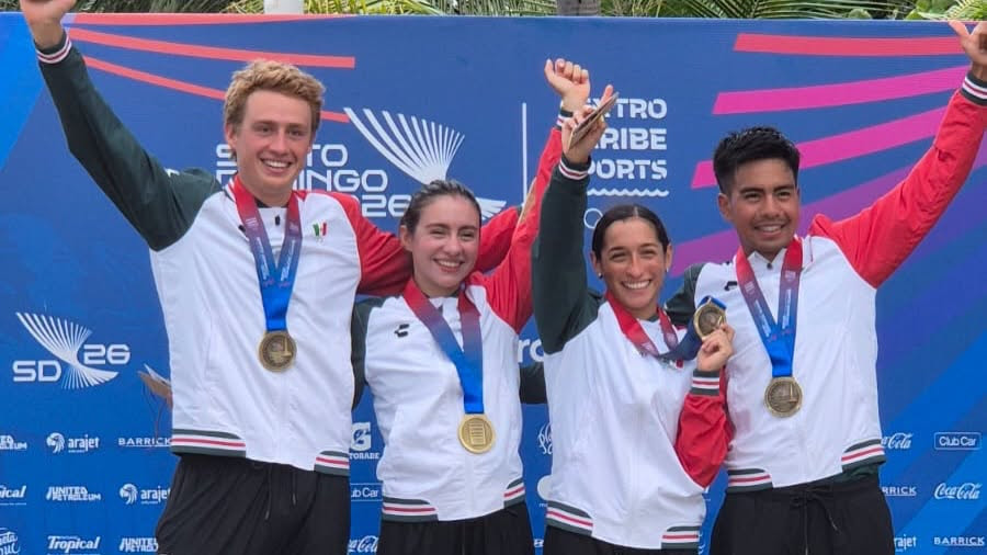 Conquista oro en relevos mixtos triatleta sonorense Rosa Tapia en JCC 