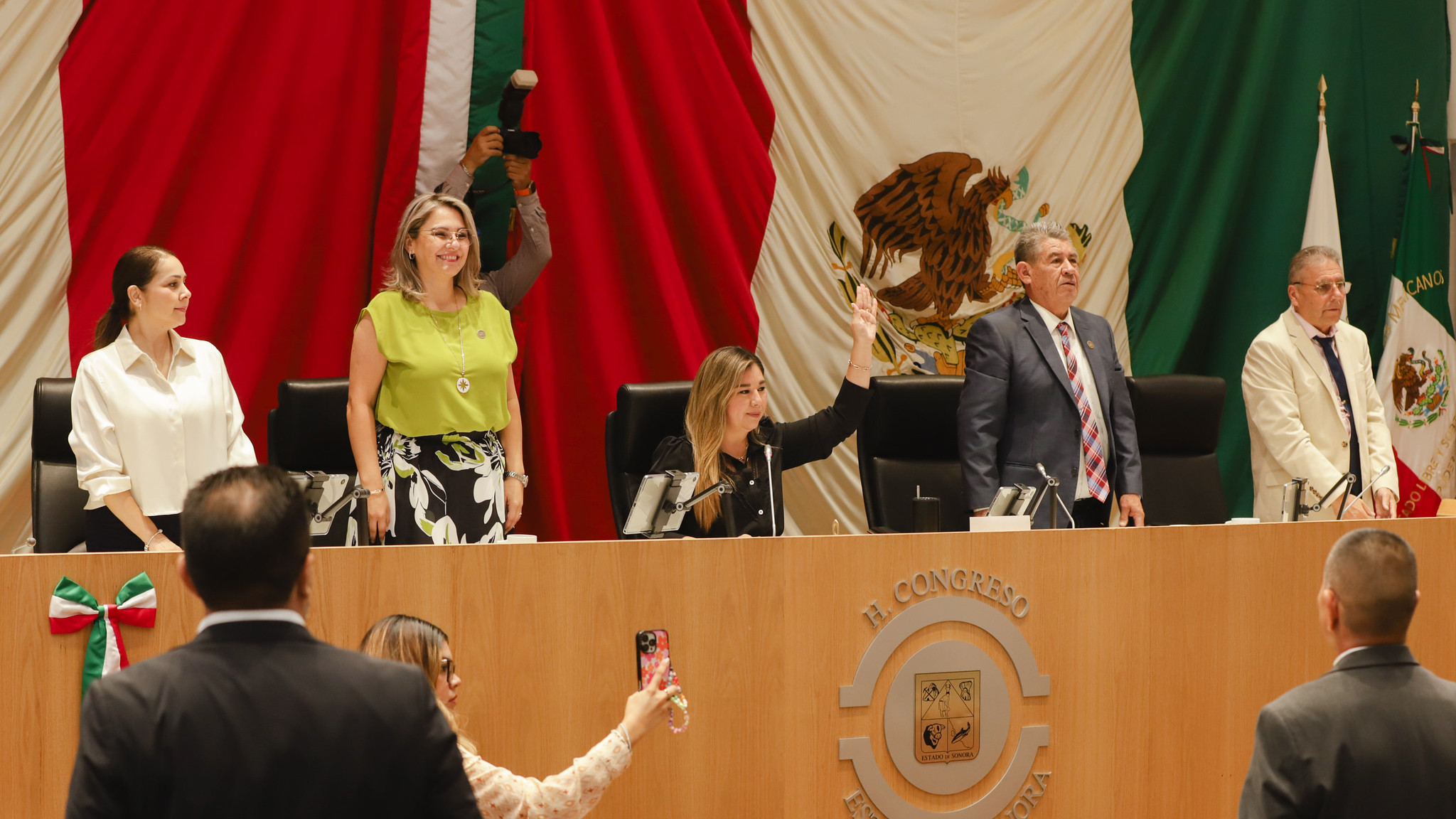 Turna Congreso iniciativas sobre transparencia, prevención del suicidio y condominios
