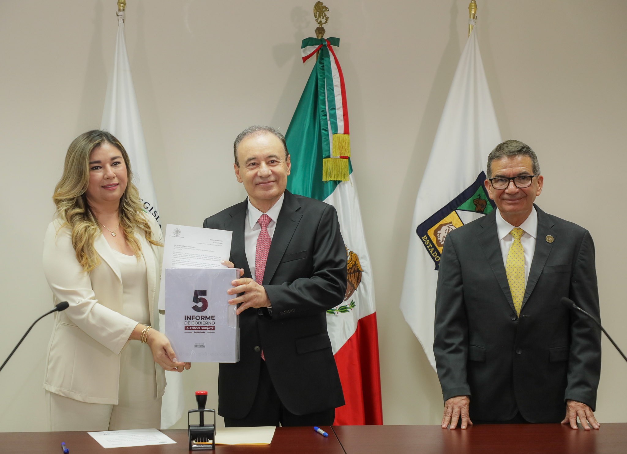 Recibe Congreso de Sonora Quinto Informe de Gobierno de Alfonso Durazo
