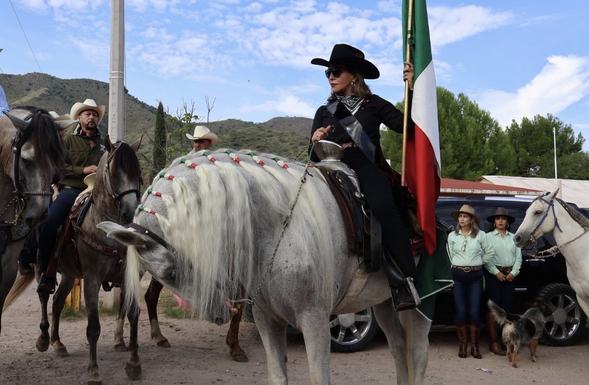 Es un orgullo vivir y mantener vivas las tradiciones que nos dan identidad: Esmeralda González