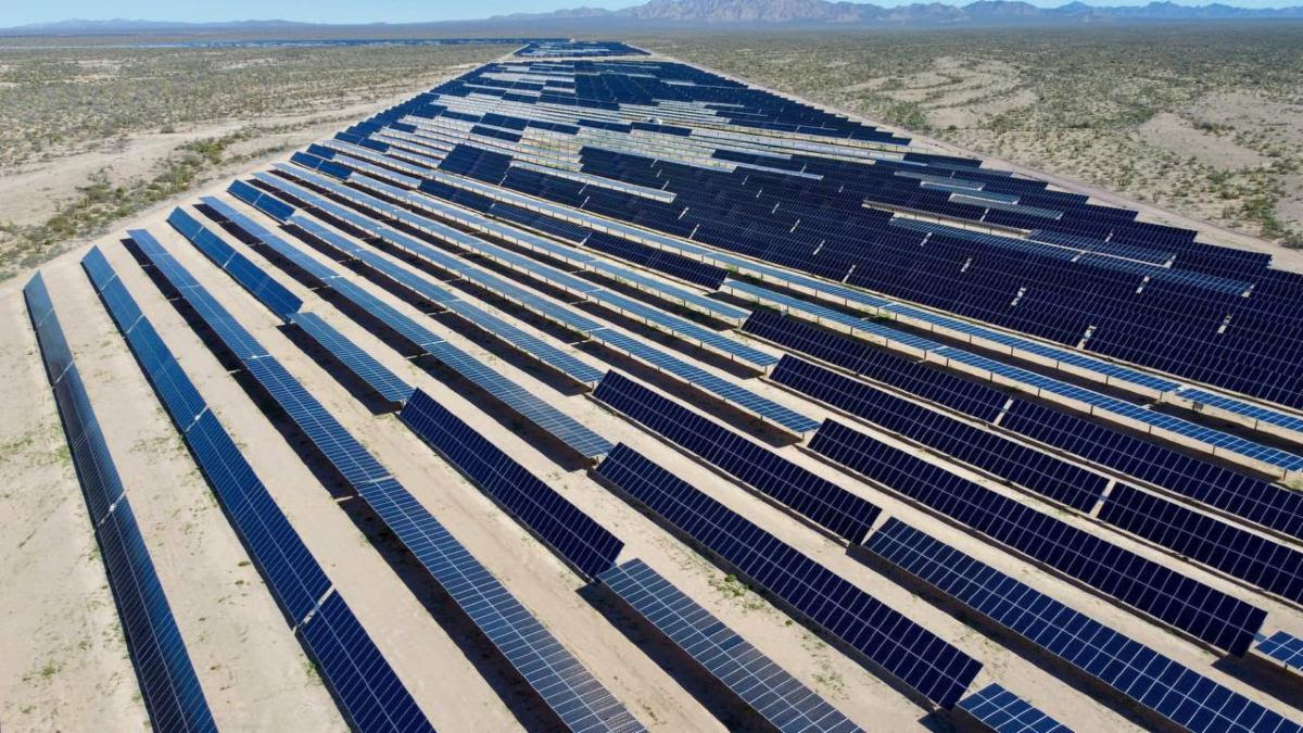 Transforma Durazo futuro energético de Sonora con planta fotovoltaica
