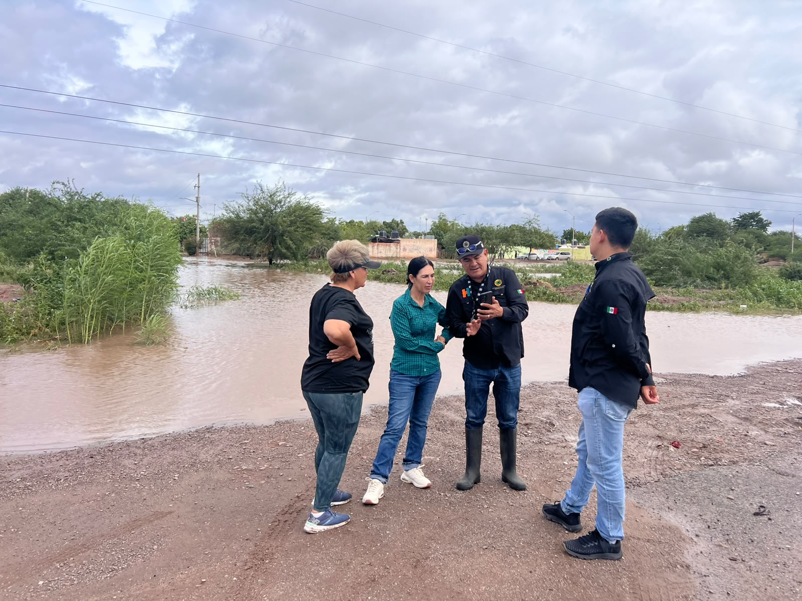Atiende el Ayuntamiento afectaciones por lluvias en Miguel Alemán