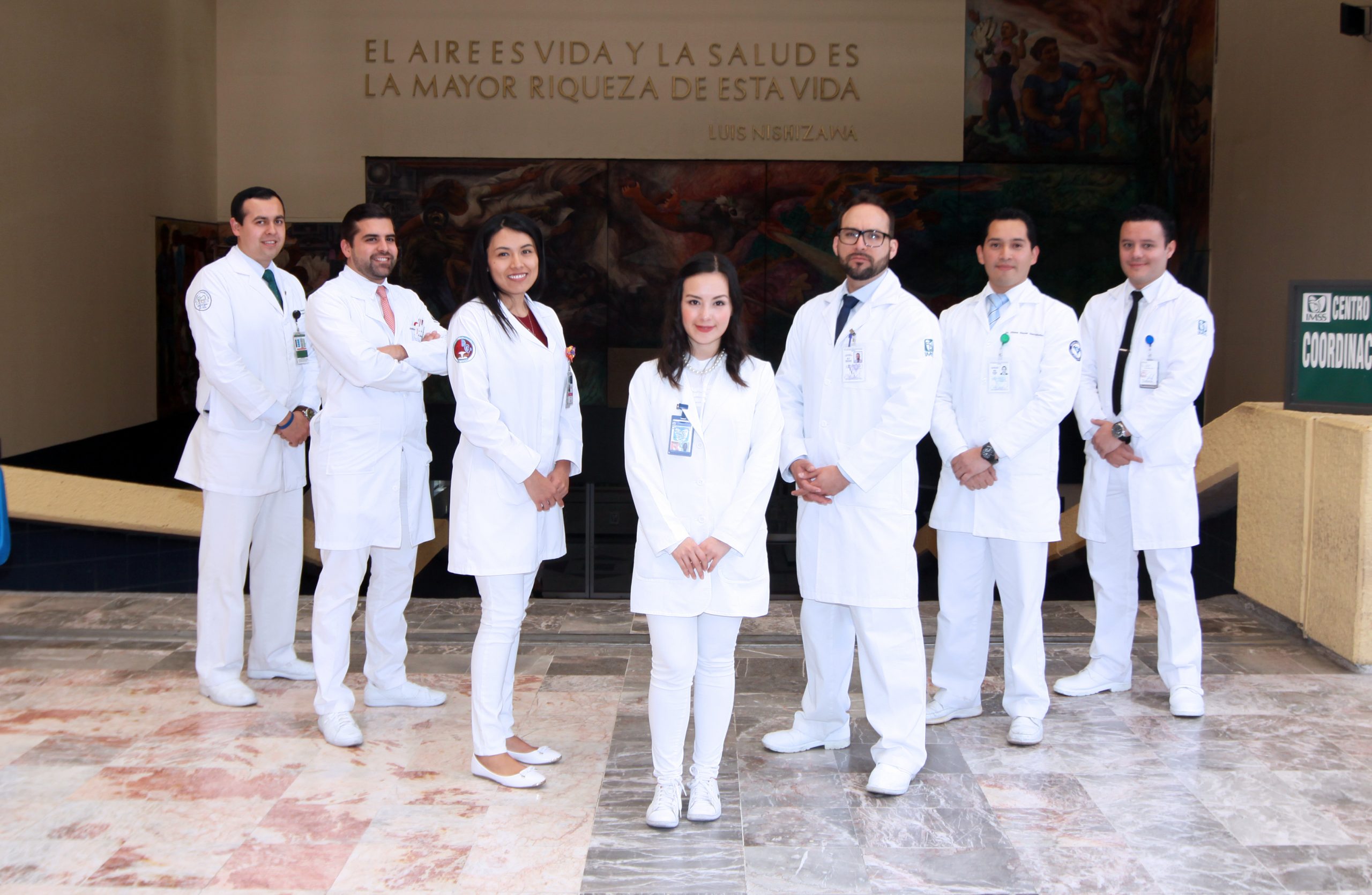 Concluyen cursos  de especialidad en el IMSS más de 14 mil 800 médicos residentes