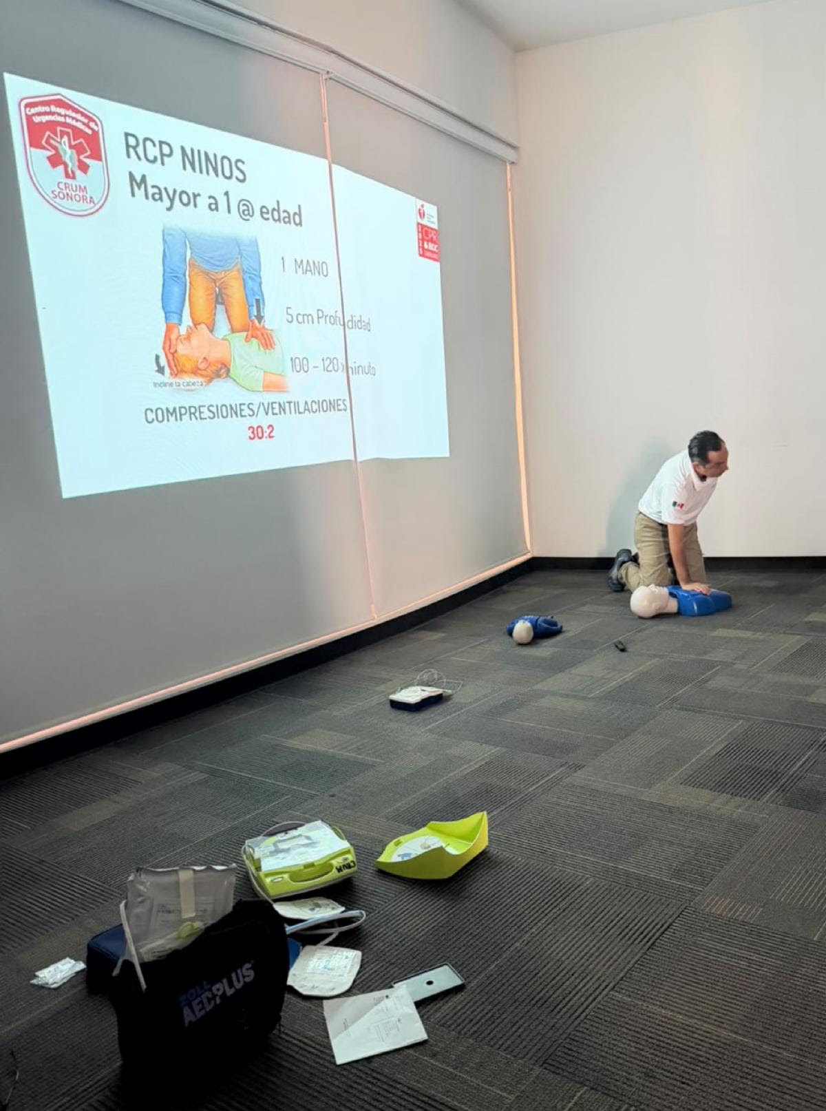 Refuerzan a operadores de 9-1-1 y 089 para responder ante emergencias médicas