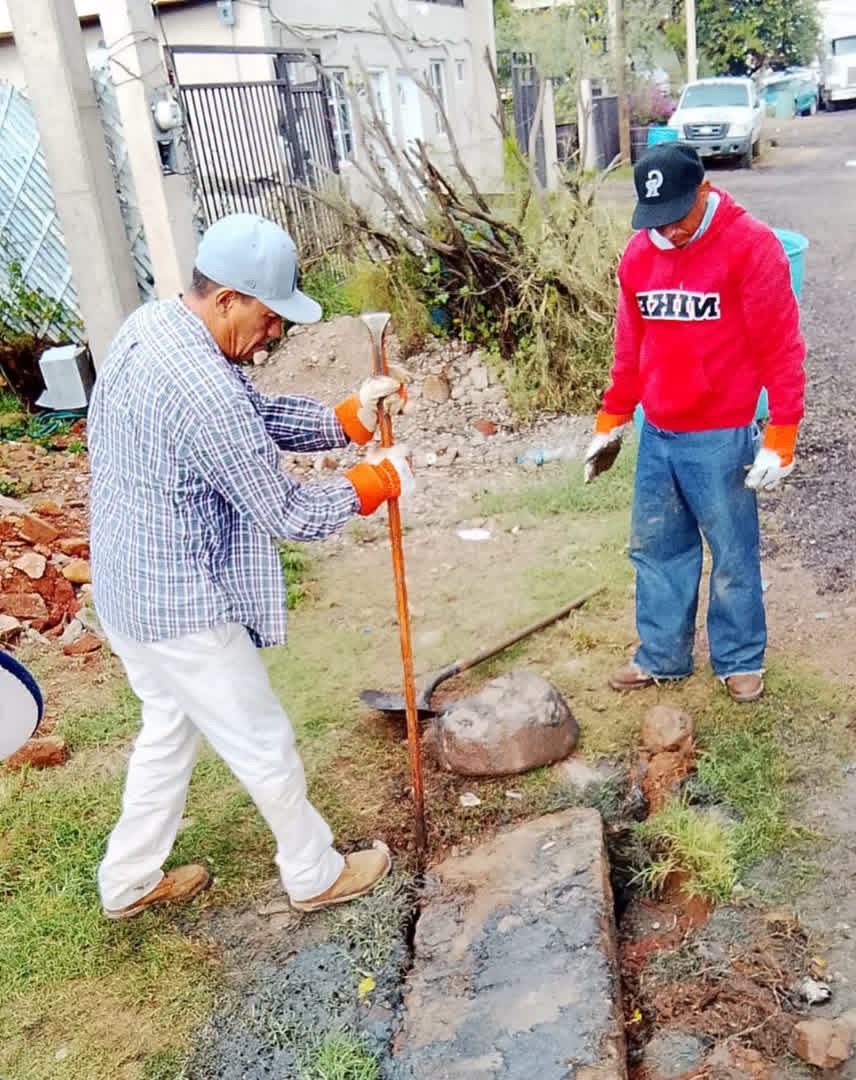 Da mantenimiento Servicios Públicos de Cananea a red de drenaje