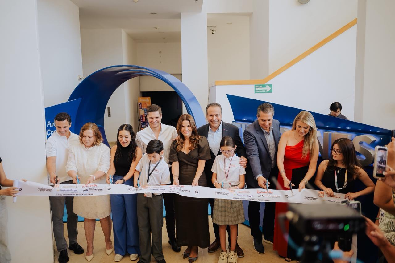 Inaugura Toño Astiazarán exposición internacional TIBURONES, en alianza con Fundación Coppel