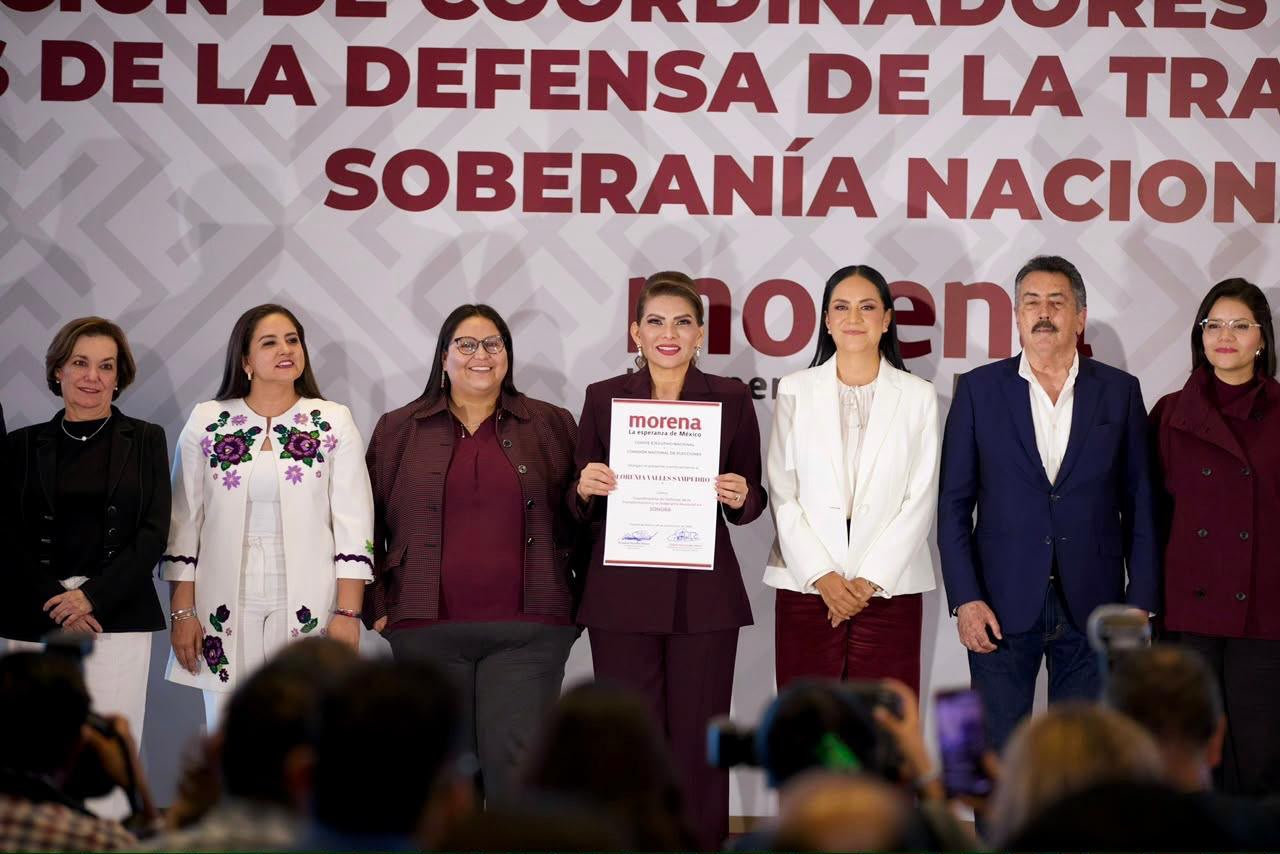 Cafeceando, de Octaviano Rojas G. // Lorenia, muy fortalecida