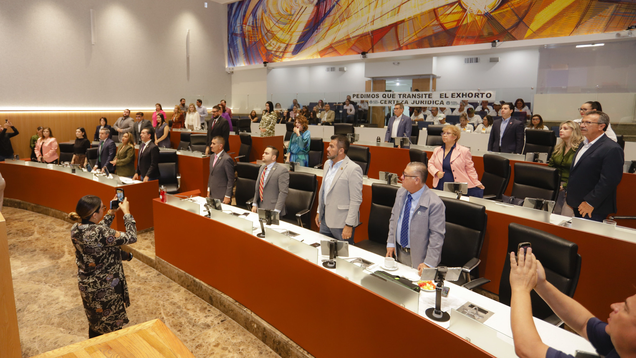 Analiza Congreso propuestas sobre acoso sexual, medio ambiente y licencia de paternidad