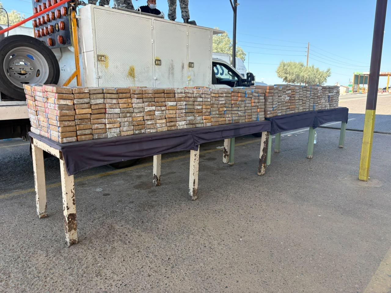 Asegura Mesa Estatal de Seguridad más de una tonelada de cocaína en SLRC