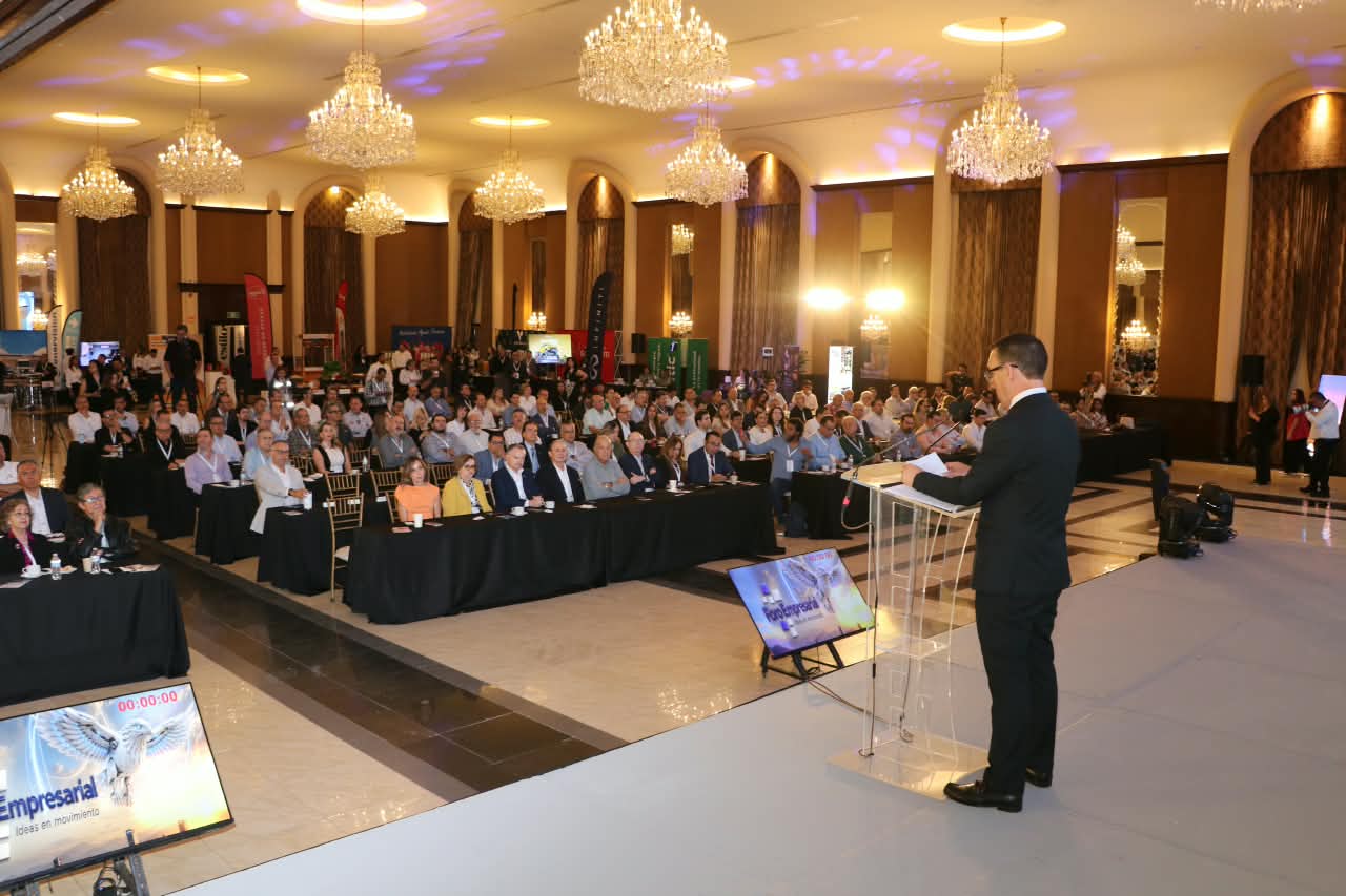 Futuro empresarial exige anticiparse: Félix Gándara