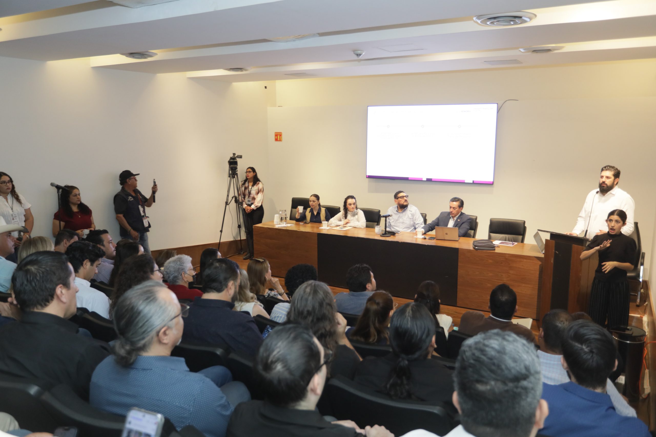Realiza Congreso parlamento abierto sobre iniciativa de Ley de Transformación Digital