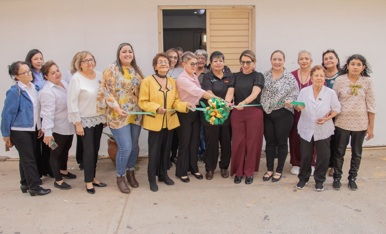 Otorga Alcaldesa de Cananea reconocimiento a integrantes del Club de Inapam